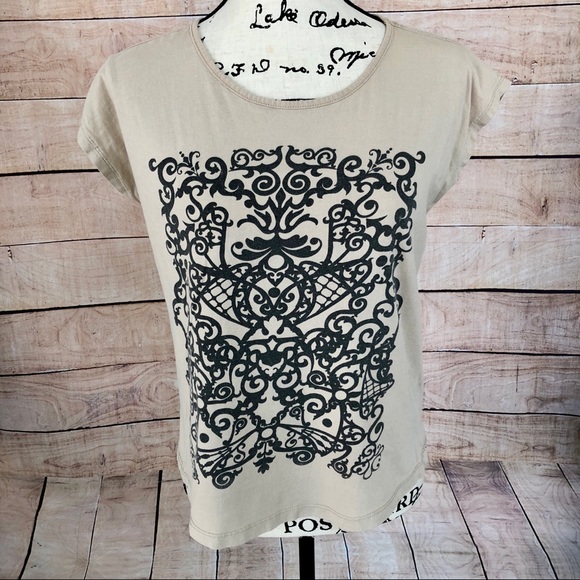 Reserved Tops - ❤️ 5 for $15 RESERVED Beige Top w/Black Ornament